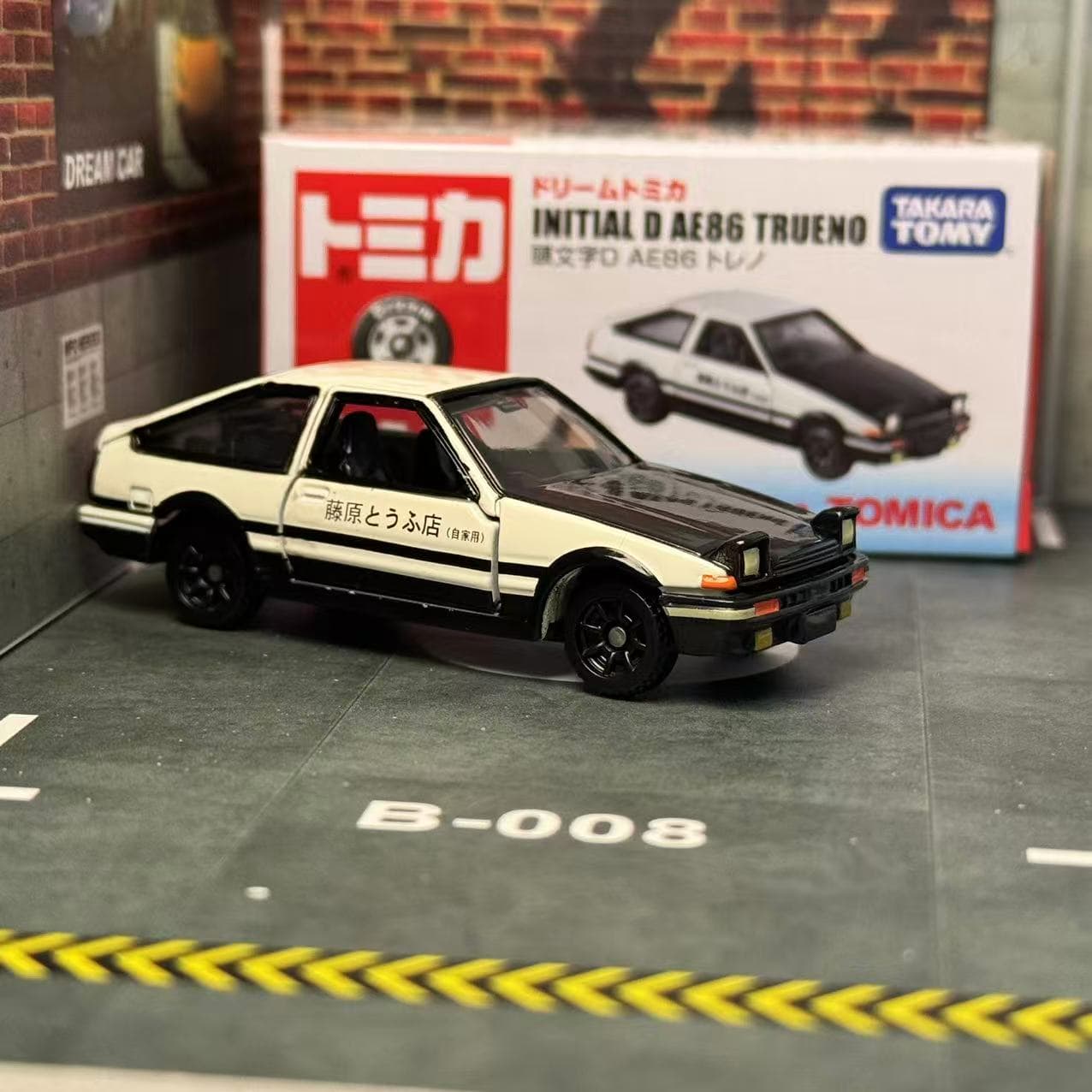 Dream Tomica NO. 145 Initial D - Vintage Collectible Model Cars recension och pris